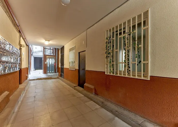 Fee4Me. Amazing Apartment In The Heart Of Lavapies